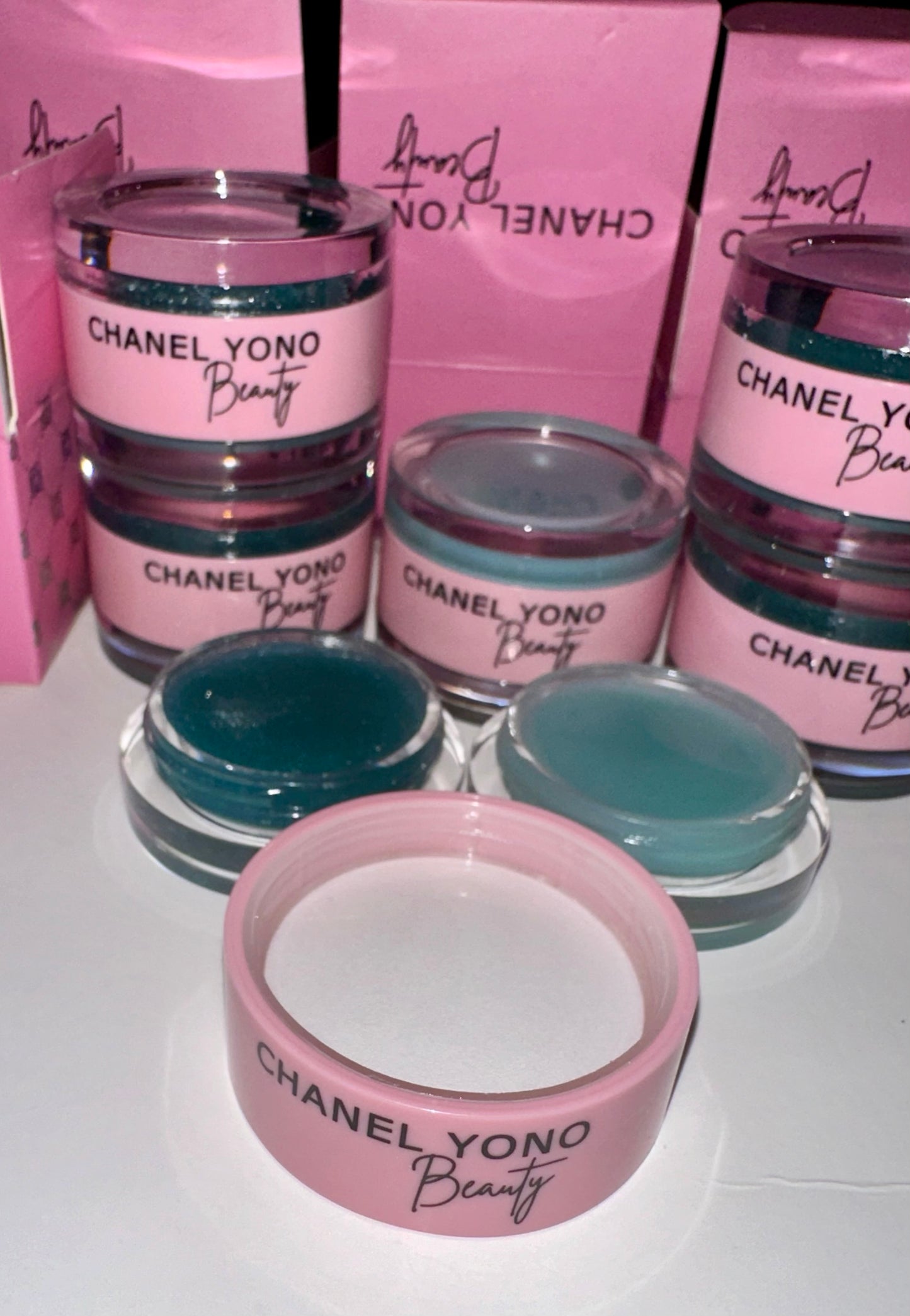 2:1 Lip scrub & Lip balm